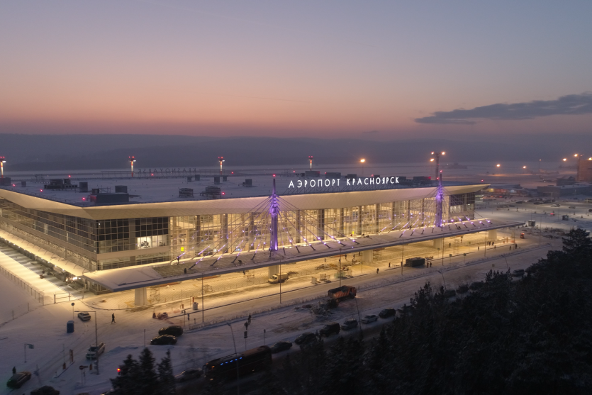 康力电梯服务俄罗斯新库兹涅茨克国际机场