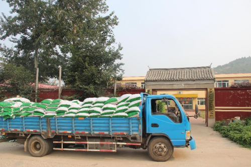 北京金旺果品产销专业合作社实施有机肥项目