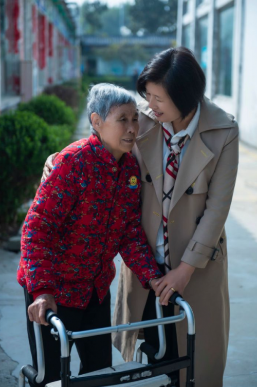 泉涓涓而始流 ——访滕州市清水湾老年公寓创始人王洪霞