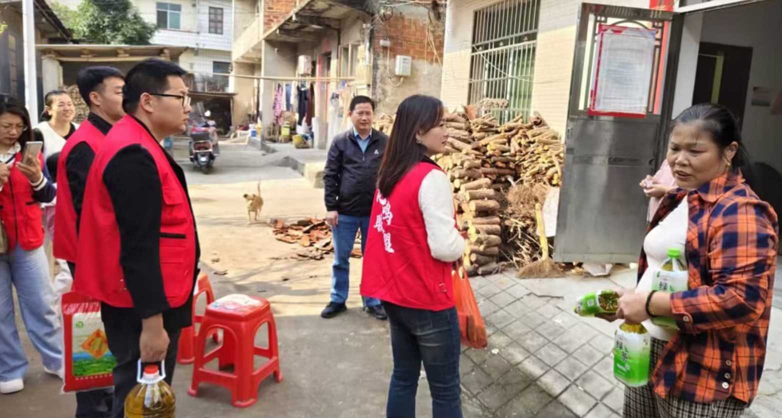 爱心助学：播种希望的善举   你我同心 反诈同行