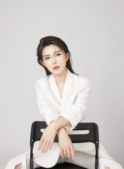 她们的剧场，不止是演出，而是一场风格宣言