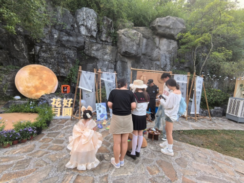 “长江盛宴 风味千年”——矿坑花园长江美食节圆满落幕