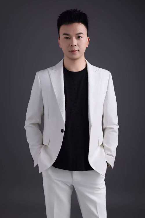 非遗秘方为核,守正创新为翼:华荣堂的中医传承之路 非遗秘方为核,守正创新为翼:华荣堂的中医传承之路