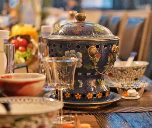 非遗秘方为核,守正创新为翼:华荣堂的中医传承之路 非遗秘方为核,守正创新为翼:华荣堂的中医传承之路