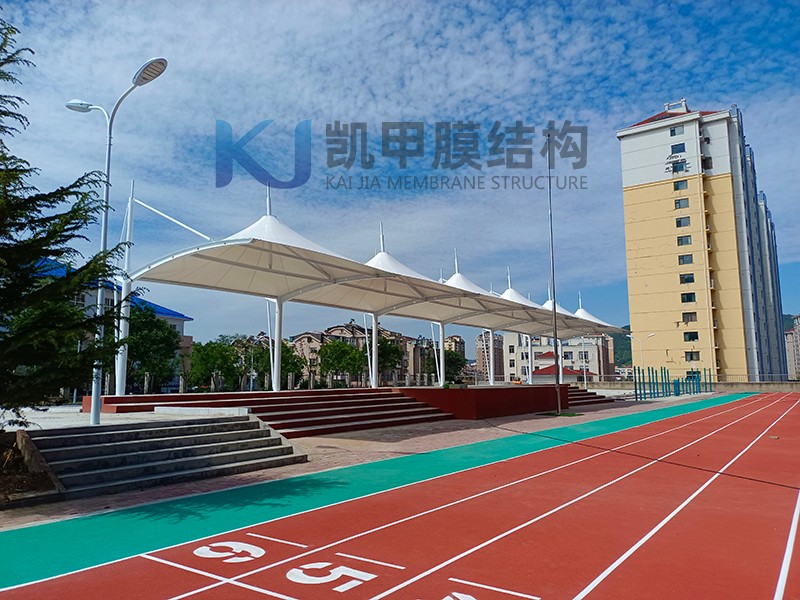 有潍坊凯甲膜结构承建的烟台中学膜结构项目完工交付