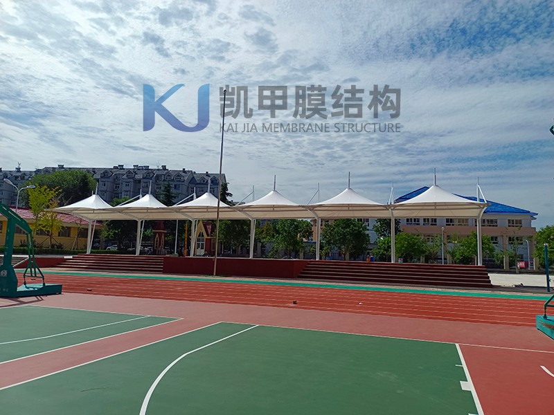 有潍坊凯甲膜结构承建的烟台中学膜结构项目完工交付