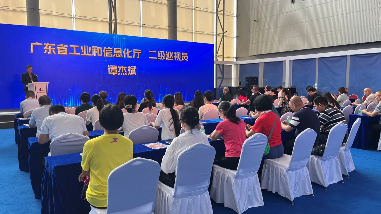 第十八届中国国际中小企业博览会老字号企业展圆满成功-中国南方教育网