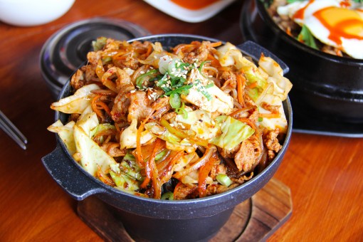 vegetable_pork_meat_fried_korean_food_dinner_delicious_city-549745