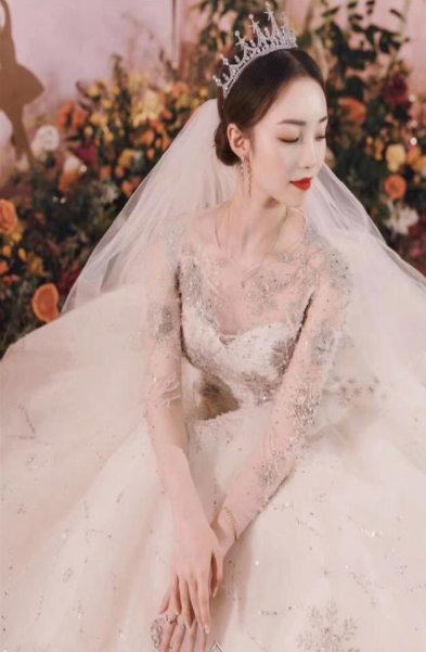 来江西艾婕丝形象设计，化最美的妆，做最美的新娘
