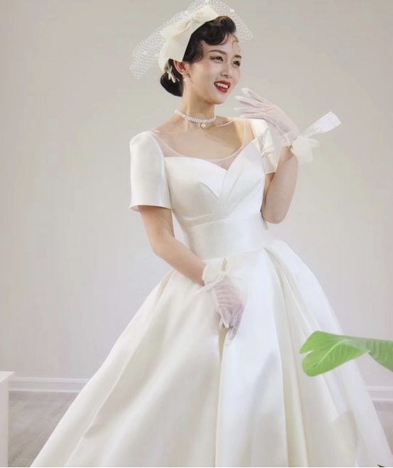 来江西艾婕丝形象设计，化最美的妆，做最美的新娘