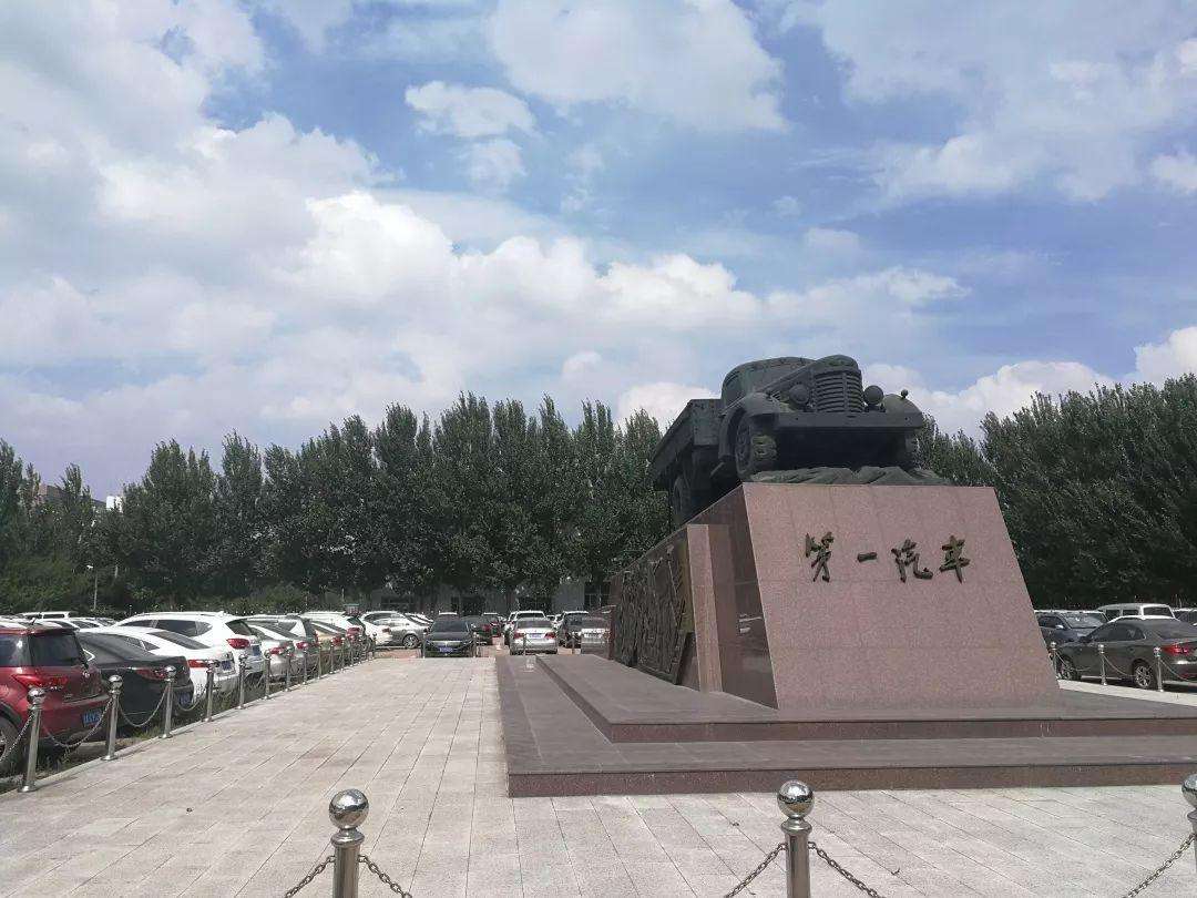 E:\1.红旗\2.备用文章\图库\一汽\timgX9SQ3IKV.jpg