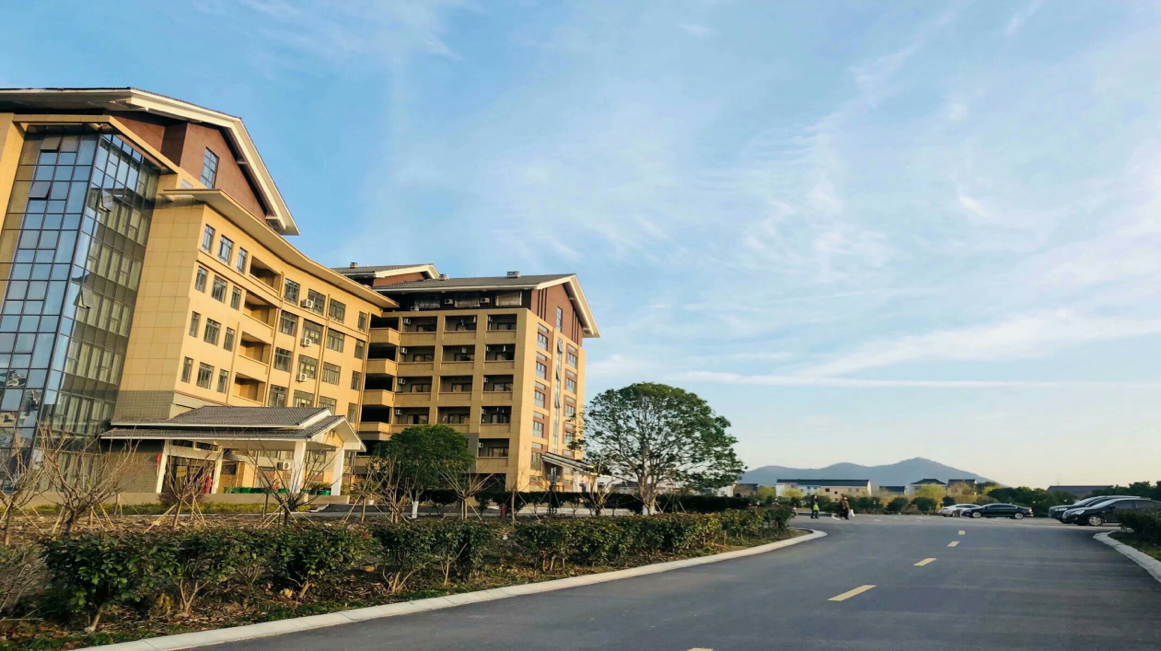 四川西南航空学院在浙江省内首次授牌"优质生选拔培基地—杭州职达