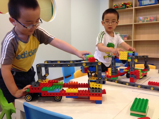 智涛机器人：激发孩子创造潜能，提升孩子未来竞争力！