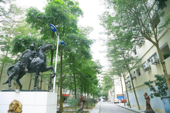广州画室排名前十位之姜浩张超画室金牌导师肖豪然