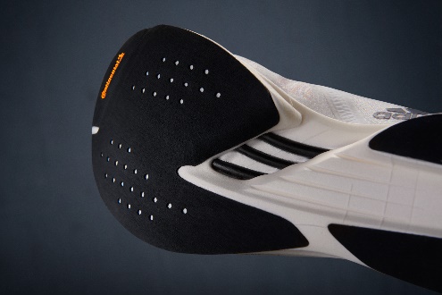 adidas全线上新ADIZERO系列跑鞋,缔造王国之路正式开启
