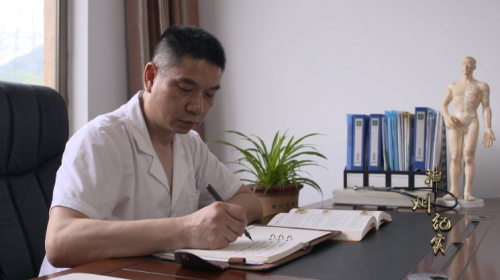 http://drdbsz.oss-cn-shenzhen.aliyuncs.com/210826133918563530434.png