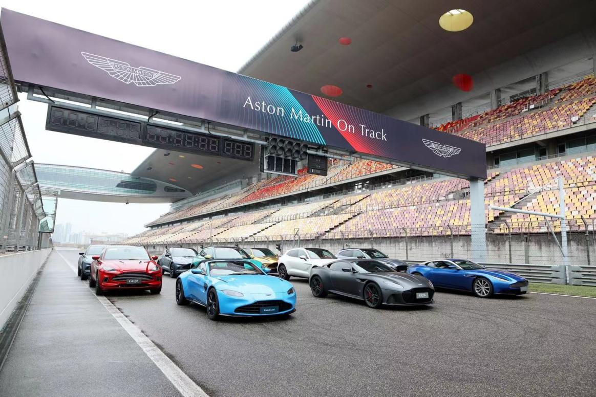 2分29秒！超跑品牌SUV阿斯顿·马丁DBX刷新上海国际赛车场量产SUV圈速纪录