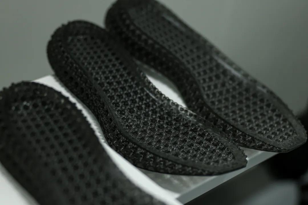 锁定adidas官网，看adidas4D开启人类跑鞋新起点