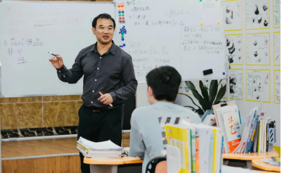 深圳知上艺术画室：难能可贵十八载，满腔热忱育英才