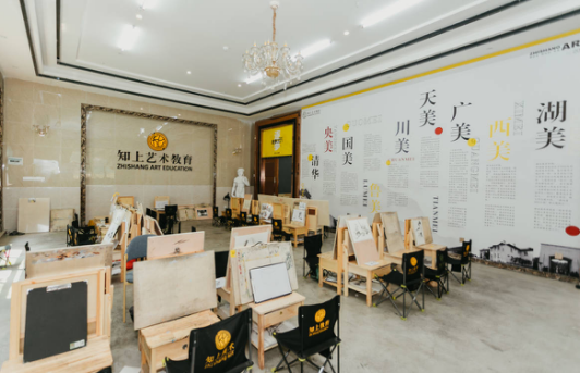 深圳画室｜知上美术，匠锻十八载登顶极峰