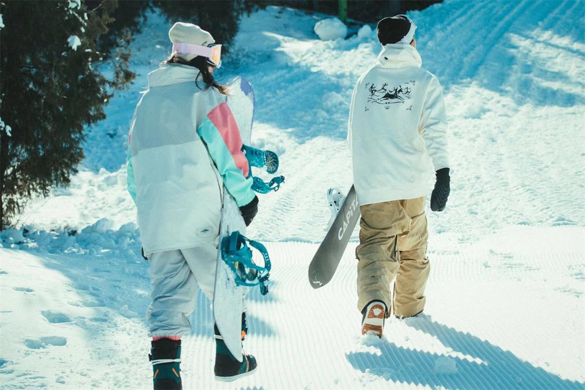 李宁推出全新滑雪品类，探索冰雪运动场