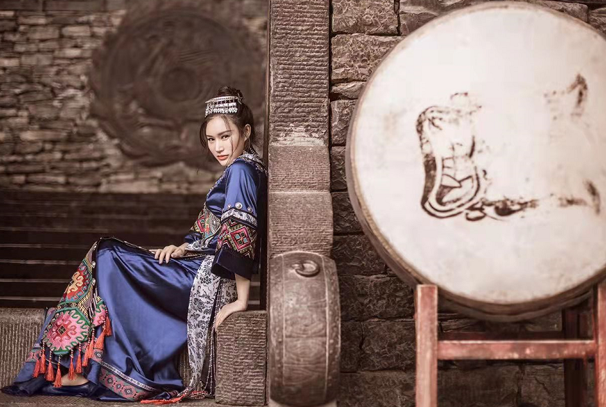 中国故事 | 茶饼也能将传统文化与时尚结合？西兰姑娘邓超予做到了图2