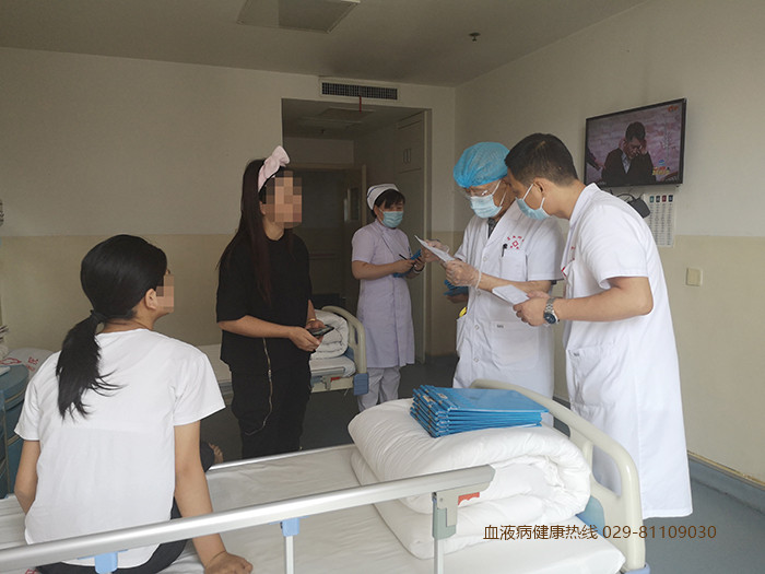 陕西省血液病医院解答：血小板数值大于30、无出血，算是安全了吗？还需要治疗吗？