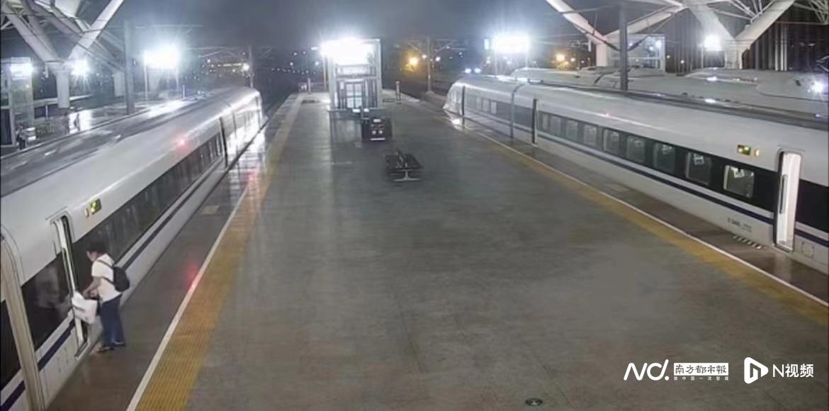 错把广州南站当成虎门站，下错车女子用行李挡高铁车门被拘留