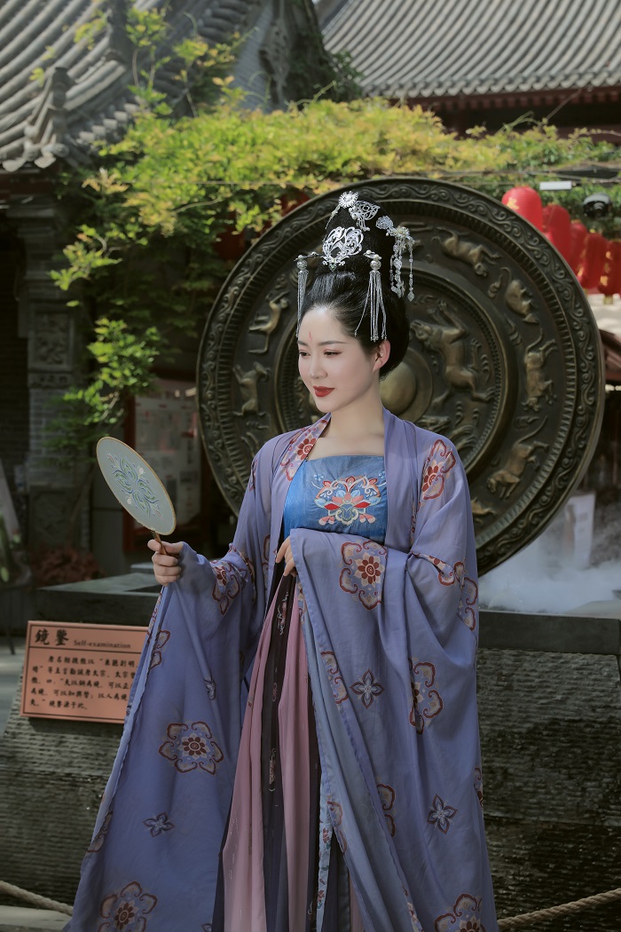 http://img.danews.cc/upload/images/20230428/90be5ebd0de2764e90e71d62a35e42d4.jpg