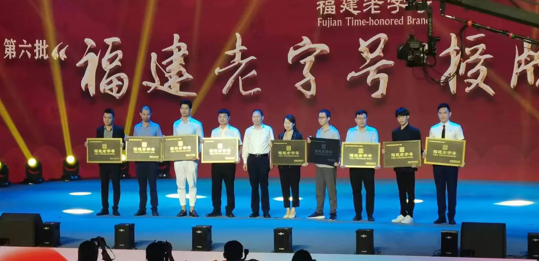 http://img.danews.cc/upload/images/20250611/7a24630d83d40f4f62397011fb91e66a.png