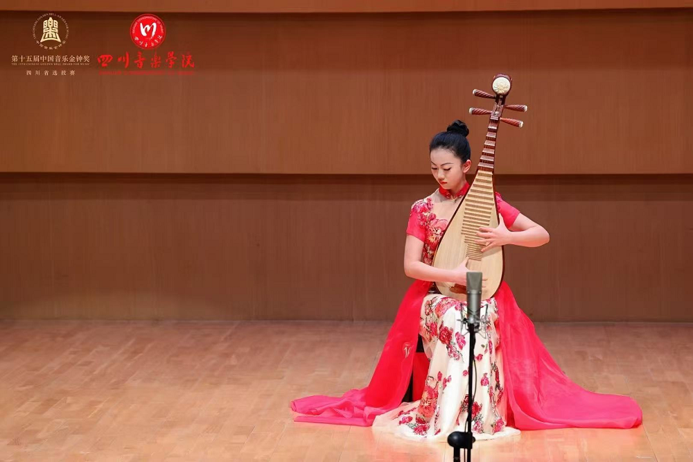 琵琶新星耀蜀中：张瑜珈勇夺2026年四川艺考音乐类全省第一名